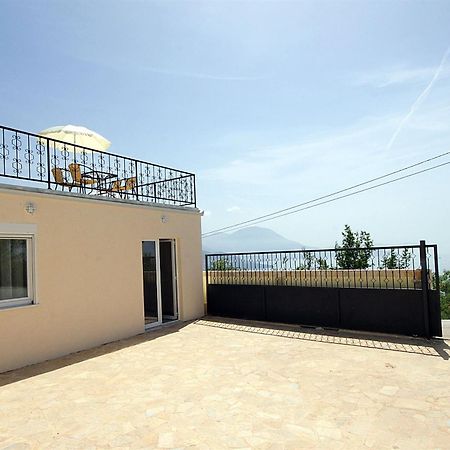 Apartments Oktopus Sutomore Exterior photo