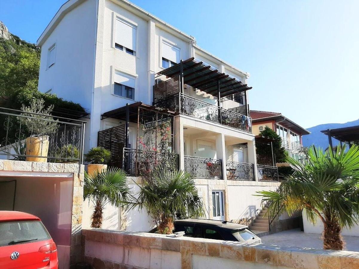 Apartments Oktopus Sutomore Exterior photo